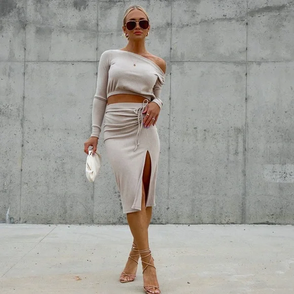 BRAND NEW VICI BOUTIQUE TOGETHER FOREVER RIBBED LONG SLEEVE TOP IN LATTE!XL!❤️🎁 - Picture 3 of 7